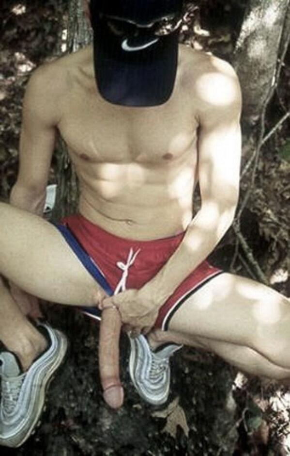 BEARDADDYXXX's tweet photo. long http://t.co/9EMeF071ZJ