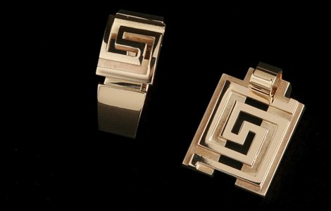 "Deze #sieraden staan symbool voor alles wat ons verbindt" aldus de #blijeklant
marceljaasma.nl/Verhaal-06.html