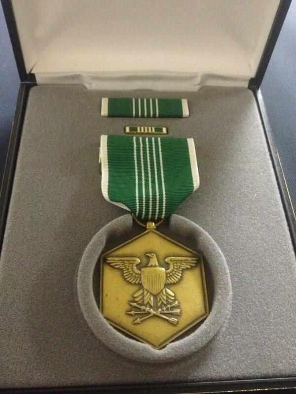 Bringin back some hardware #armycommendationmedal #fuckya