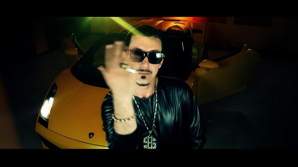 SkiviSkillz's tweet image. Njo prej shum skenave n'spot ..
Veq per juve ..

#SKIVI
#THINKCREATIVE
#EDIQEMUMDON
#BS