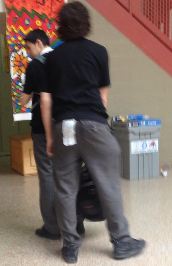 Nate_GWS's tweet photo. Idk who he is but he fucked up....toilet paper on his ass #HeWhipinGood http://t.co/apTa5YMQQ5
