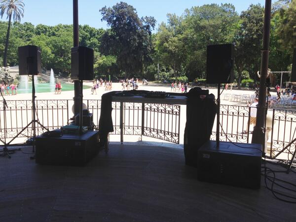 richiehawtin's tweet photo. See you at 4pm-7pm at Parc de la Ciutadella in the park lake (LLAC)! #dotUPrbma http://t.co/TQMUREw5T9
