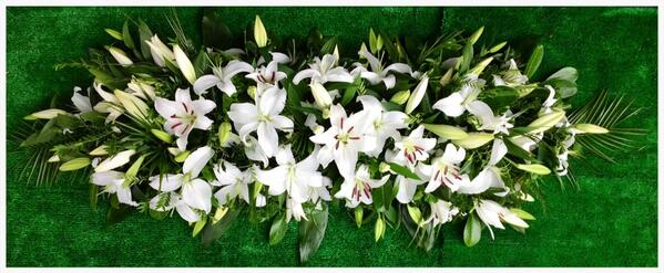 Flowers in style tweet media