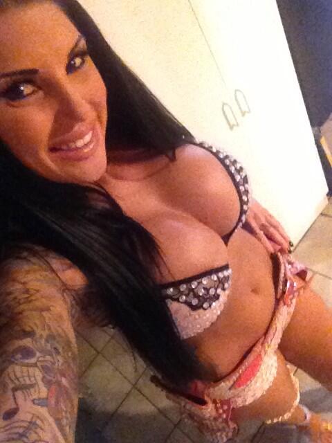 Watch Darling Danika's leaked NSFW photo on TwXstars