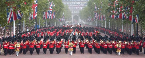 BritishArmy's tweet photo. Trooping the Colour - Sat 15 June - on Horse Guards Parade. Watch live on #BBC1 @Corpsarmymusic http://t.co/nFFsIfvdeV