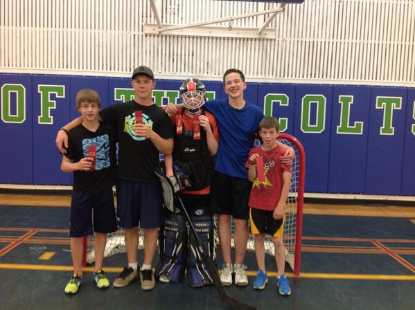 AlexBerthelot_'s tweet photo. FLOOR HOCKEY CHAMPS @Kade_Eger @RileyGrona “@kithie: Winning team #coronach @floorhockey #pss210 http://t.co/mNVQo8k2qG”