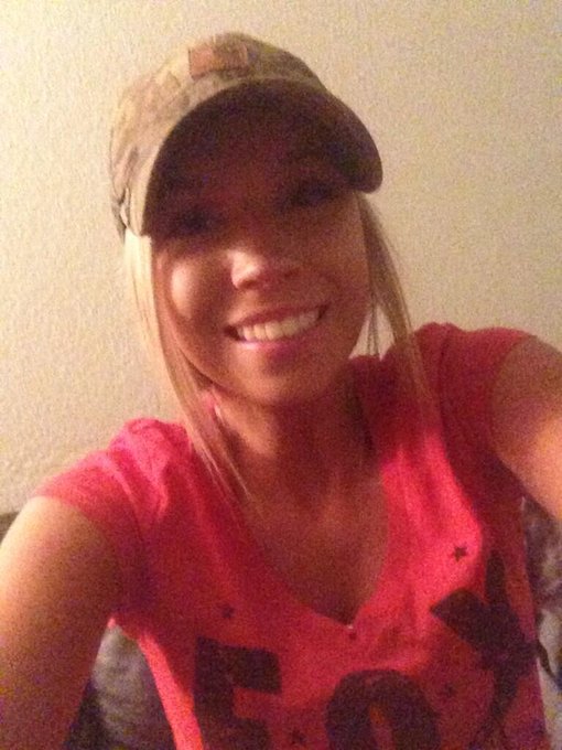 Going for some lunch then ill be on MFC :):):):):) I miss you all so much! http://t.co/qytQ4angIf