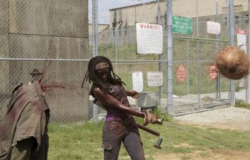 zosiph's tweet photo. She got the swerve #thewalkingdead#michone http://t.co/joBIYQuBxG