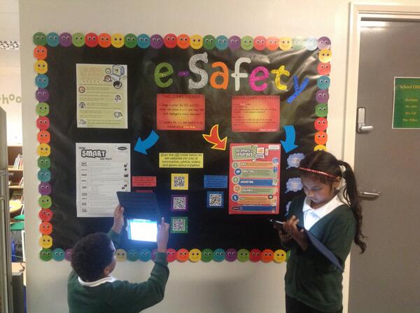 Simple Esafety Display making the learning (and teaching!) of e-Safety easy, enjoyable and ...