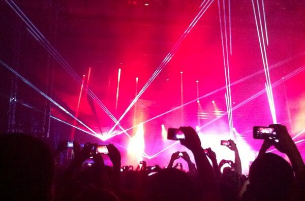#concertinaugural sonar2013 <a href="/EstrellaDammCat/">Estrella Damm Cat</a>  Pet Shop Boys. <a href="/sendaqueen/">Núria ૐッ</a> <a href="/verowicca/">Veronica Berraquero</a>