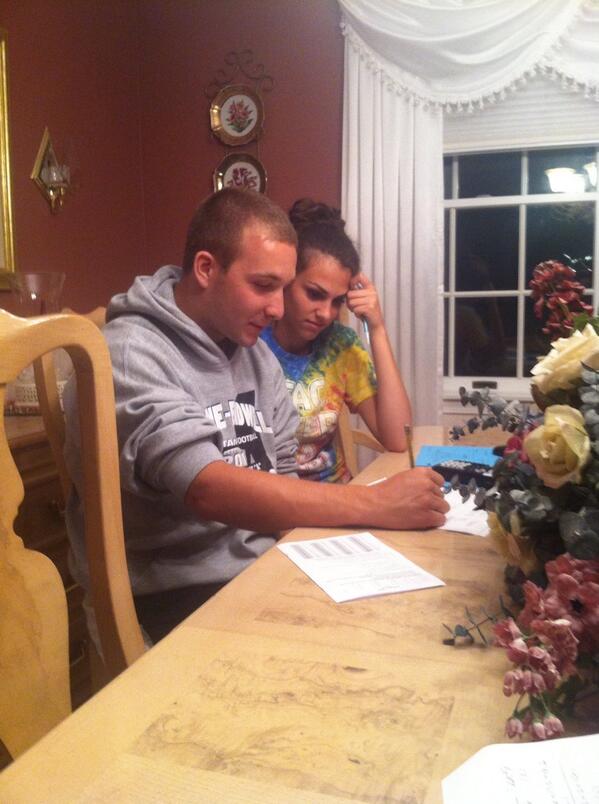 natalieleska's tweet image. how precious #studydate