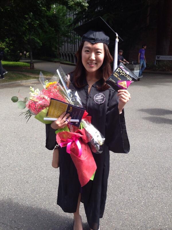 popchipsSeattle's tweet photo. #rescued at @UW graduation! #seattle #popchipstotherescue http://t.co/cVaix5EmBI