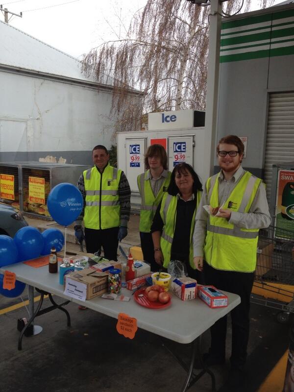 AaronRandall30's tweet photo. The team at Bathurst today raising money for the Vinnies winter appeal,sausage sizzle and driveway service http://t.co/tVOMUvkg6W