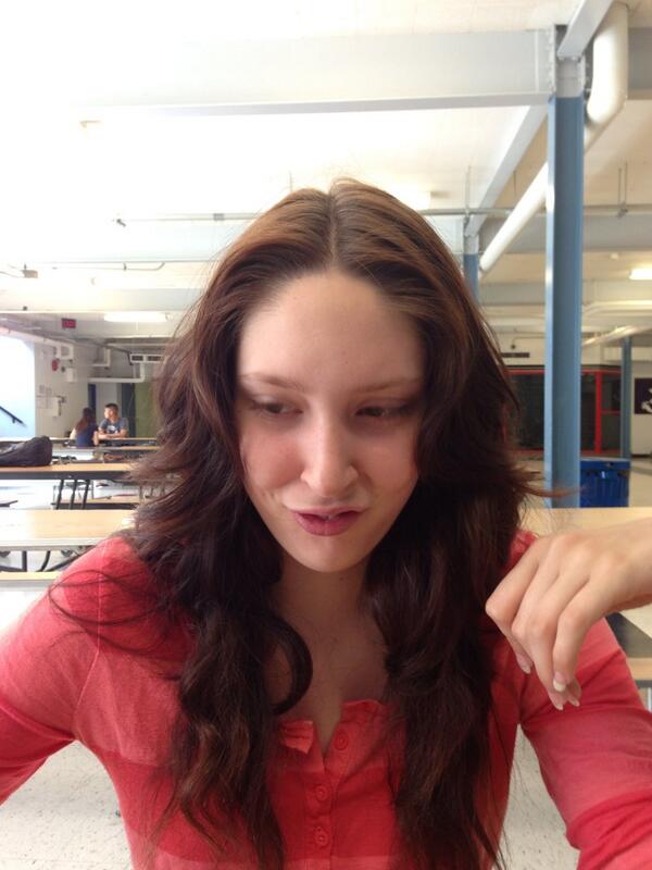 SanihaT's tweet photo. My freak best friend http://t.co/Fxov6xPNuW