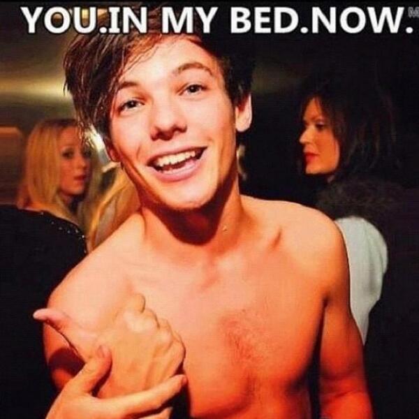 MMarkstonBVH's tweet photo. //the things I find in my sister's phone makes me question her sanity http://t.co/zUmnCyvZE8