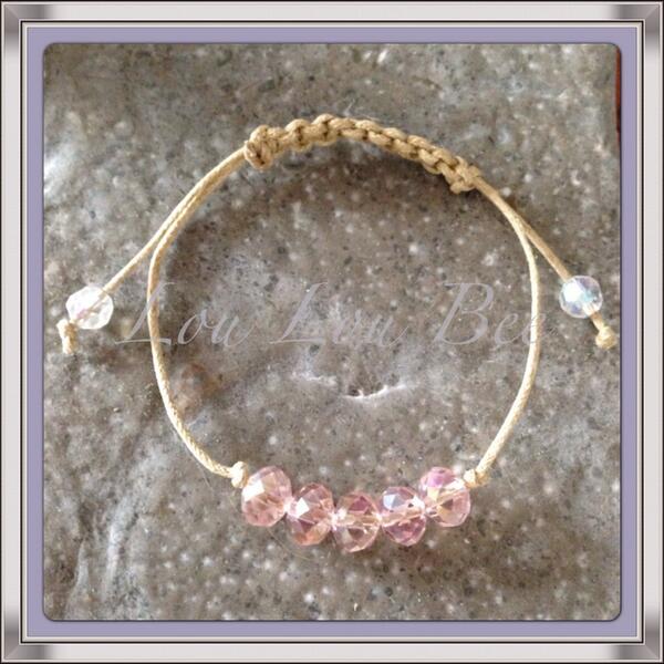 K4Kirsty22's tweet photo. ✨ Brand New ✨

Taupe leather cord with rose AB crystal beads and clear AB crystals. Adjustable to fit comfortably http://t.co/m6kClwt3No