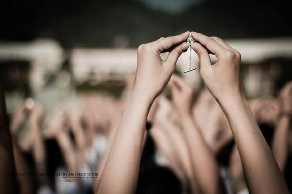 SC_MFU's tweet photo. กิจกรรมติดเข็มที่ผ่านมากนะคะ ขอบคุณภาพสวยๆจาก MFU Photoclubมากๆเลยนะคะ ที่เก็บภาพสวยๆมาให้ทุกคนได้ชมกันตลอด #SCMFU http://t.co/CF3AQPJ9Pm