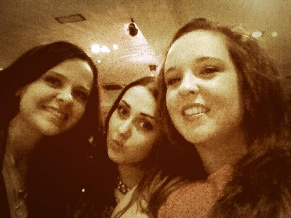 babs433's tweet image. Amazing night in Swindon with my girls @katyhillis @GeorgiaD_009 @beckaaajones