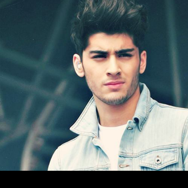 HalmosCintia's tweet photo. Zayn♥♥♥ http://t.co/j4tSiXvfwg