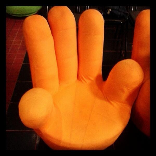 mougendi's tweet image. Five finger seat, at #PAWA254