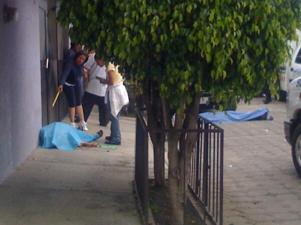 Sicarios ejecutan a madre e hija en la colonia El Salvador en Puebla BMv2-A0CQAAlU7T