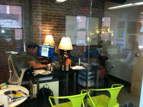 iheartpotter's tweet image. 10th @LivingSocial desk move? #officetime #strongmoves #thespot