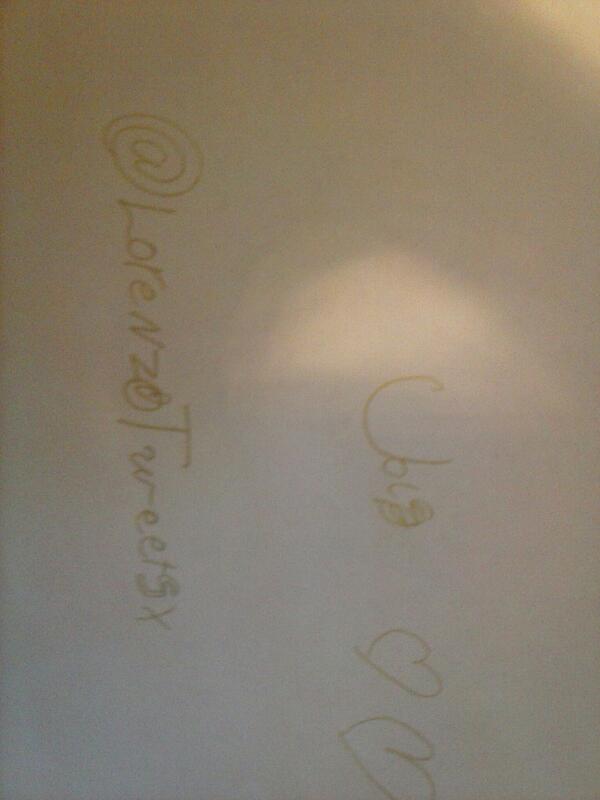 74FREEFOLLOW6's tweet photo. @LorenzoTweetsx http://t.co/UHd2LMyyF1