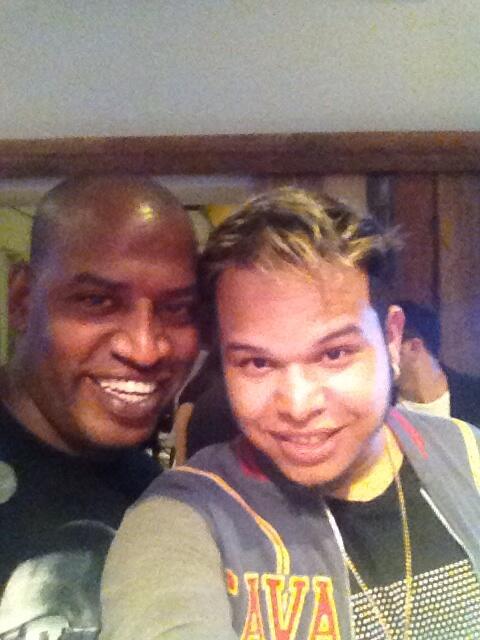 tierry's tweet photo. Eu e o meu produtor #Butica http://t.co/pupRzuexfw
