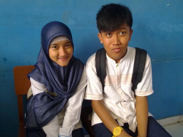 reforiaindah's tweet image. Keep romantice!!! LONGLAST(y) @Febriyana99 w/ @Dzaky_chaniago ;) #class9F