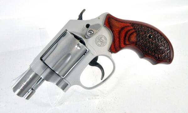 http://momoneypawn.com/hand-gun/smith-wesson-model-637-enhanced-action-38-s...