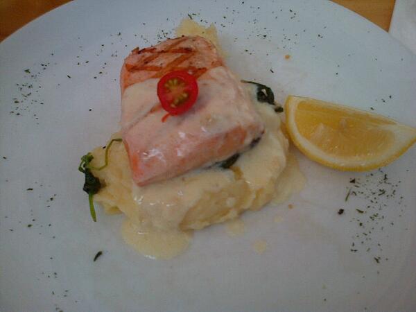 Grilled Creamy Salmon <a href="/hummingbird_eat/">Hummingbird Eatery</a>