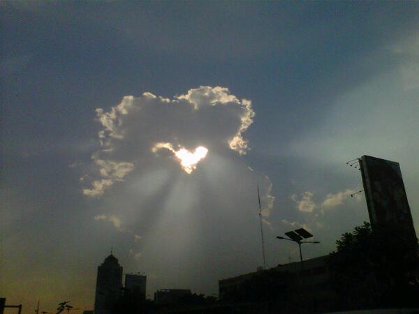 wiby's tweet photo. love http://t.co/HZ81axHUZz