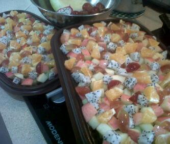 SALADBUAHVINA's tweet photo. Bintaro permai, thx 4 order Salad Buah Vina. Ayo diorder♥ http://t.co/OCt1aRuTIH