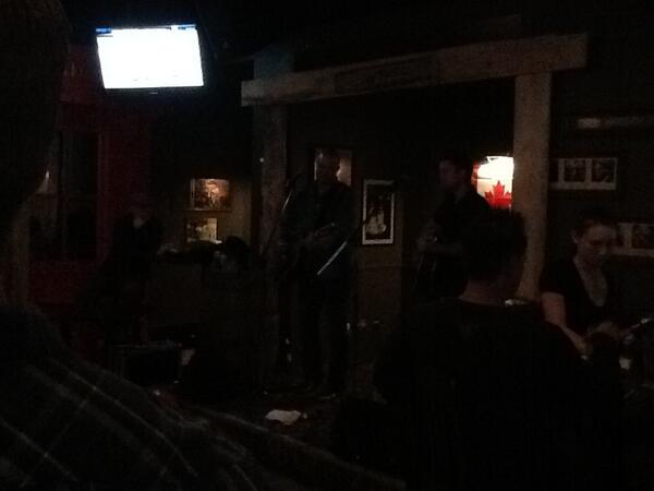 CeilisOn8th's tweet photo. TEBEY kicking off the first set of the night, sounds amazing! #ceilisnation http://t.co/wAOmmbShPV