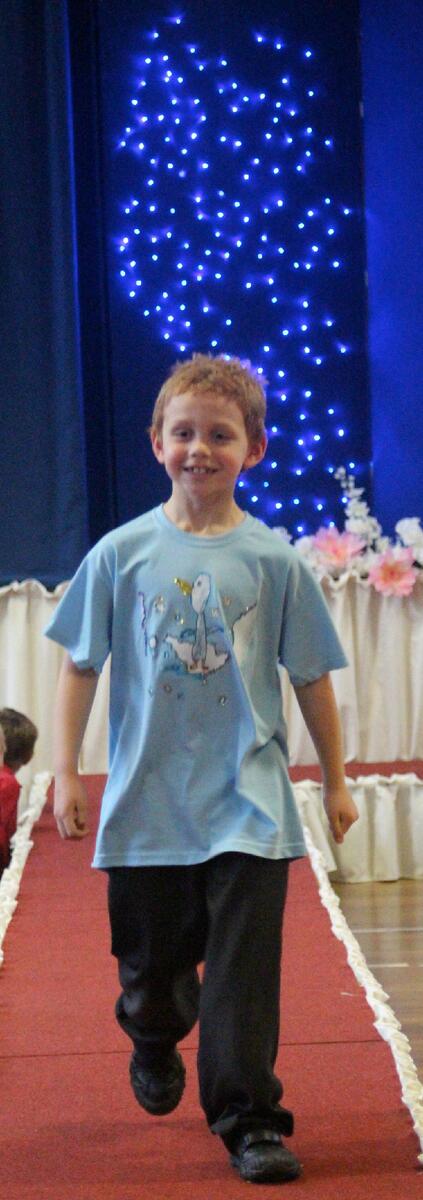 Great charity fashion show Delaware school! The kids made their own tshirts! Great to see designs from F &amp; F too@WMN