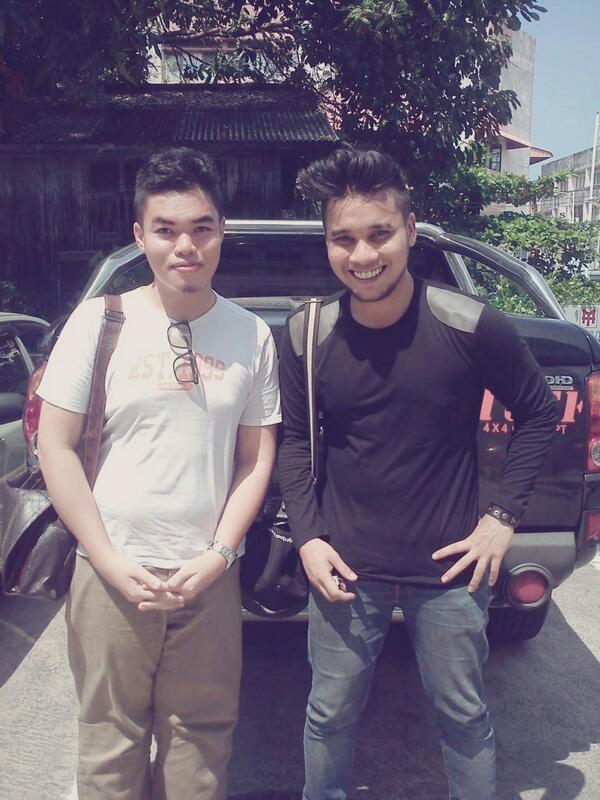 NikAzali tweet picture