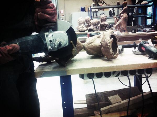 Vanmiddag bij Ateliers MTW! RT <a href="/de5kussen/">de 5 kussen</a>: Nog even flink doorwerken! Maar we liggen op schema!