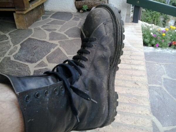 coachDan71's tweet photo. oggi sono vent'anni da quando ci siamo incontrati a codroipo.grazie per la vostra comodita'! http://t.co/s0TePXxcKr