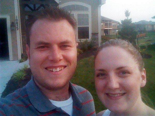 daniellemcloud's tweet image. Wore NYC Applelicious in Big Apple on my 5th ann date w/ hubby.  *Received product complimentary from Influenster.