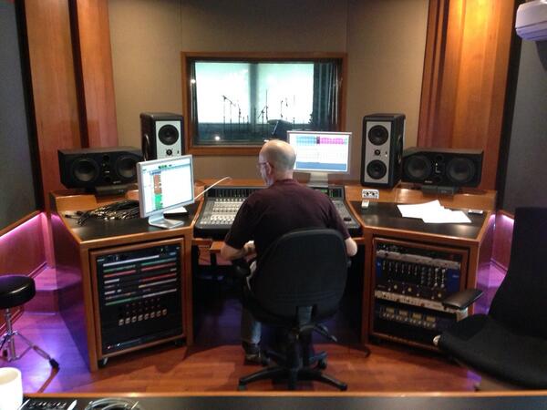 Revisión final en Fatman antes de ir a mezclar a Los Ángeles. Muy contentos con este nuevo disco!!!!