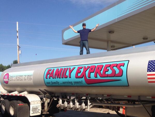 solympidis's tweet photo. Staying on top of the gas! http://t.co/RSEERDUu29
