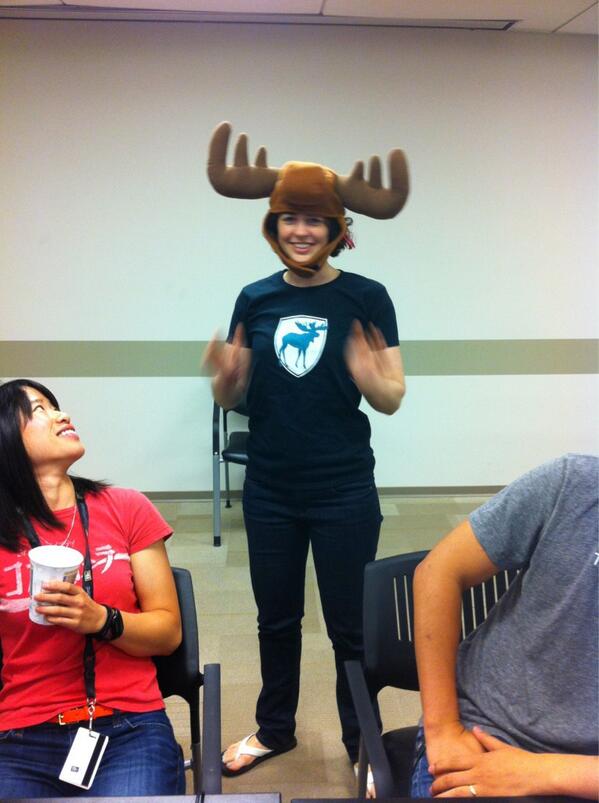 PerfForensics's tweet image. Now it&apos;s a party with @UXMoose and @scweeker #BbInnovate13 #DevCon13