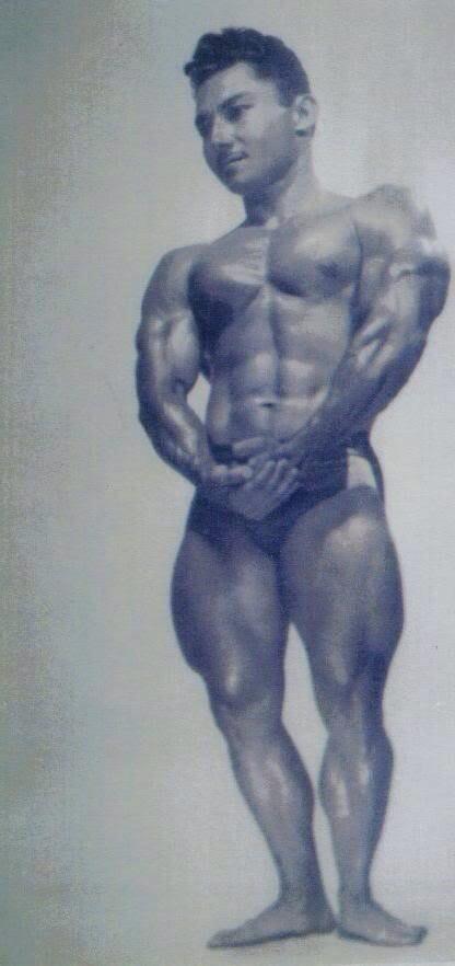 Aqui Yiye Avila Cdo fue Mr PR en Los 50's cc <a href="/El_Vlade/">Vlade</a>