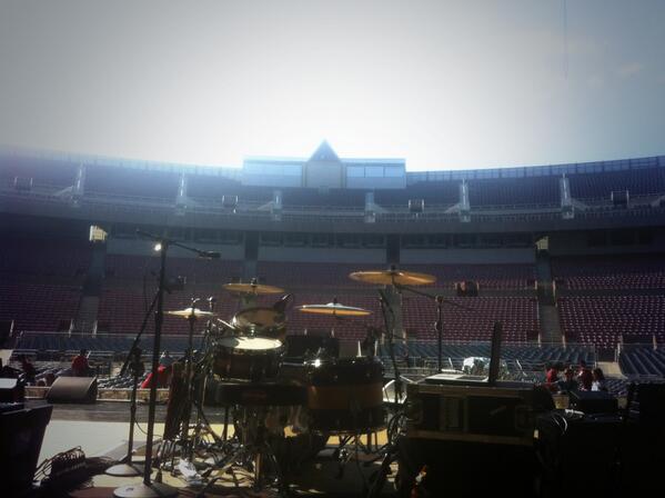 Ashton5SOS tweet picture
