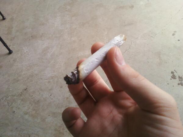 FortWorthWeed's tweet photo. wake n bake:] #fatty http://t.co/HnanQlmIB6