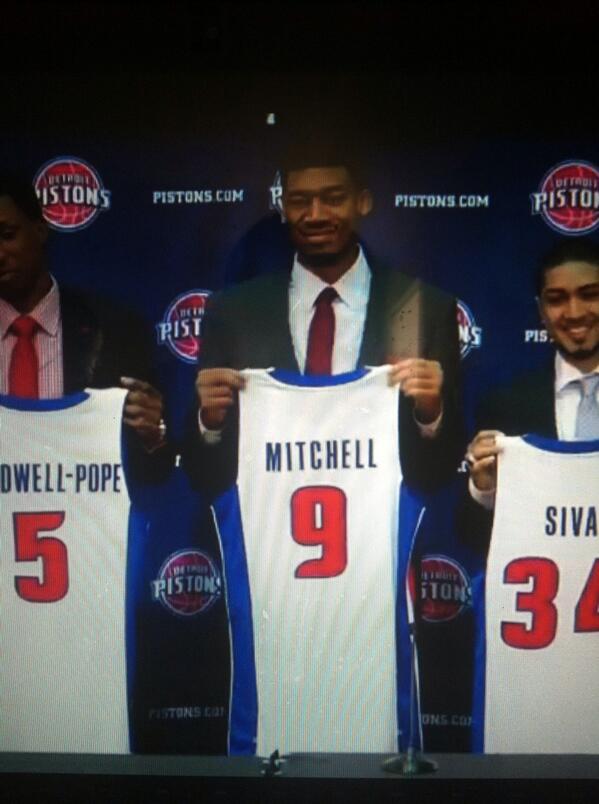 GabeFloresTx's tweet image. The jersey of @TonyMitchUNENO! #GottaGetOne