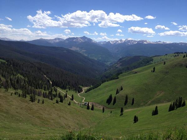 oh_golly's tweet photo. @vailmtn Where you come for the winter, and stay for the summer. #sunupbowl #3hourhike http://t.co/Q2fGpCRtB0