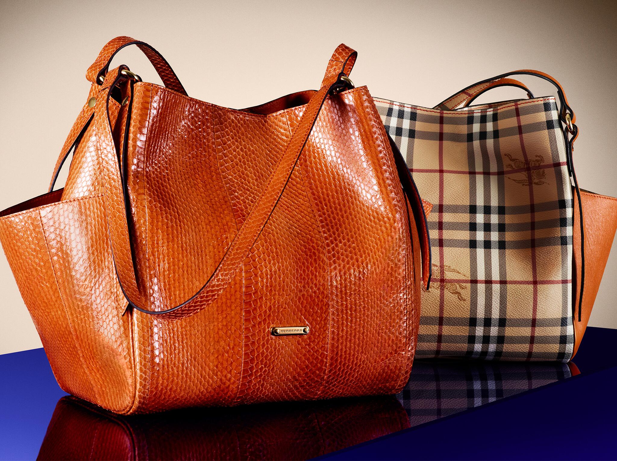 Авито большие сумки. Burberry Bags 2013. Стильные женские сумки. Модные кожаные сумки. Модные женские сумки.