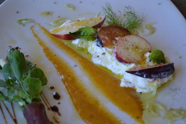 cafefirenze's tweet photo. Summer Stone Fruit, Burrata, Fennel,Cured Bresaola, Arugula, Grilled Apricot Gastrique #weeklyspecial http://t.co/7QL4lSFB7g