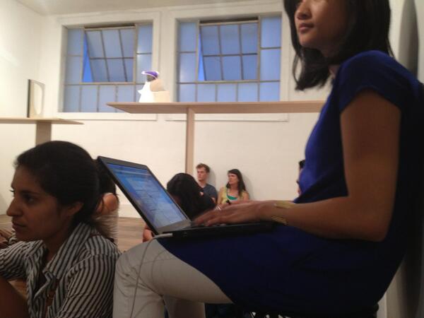 castakenas's tweet image. Fingers flying! Big thanks to Patricia for live tweeting @welcometolace for #groupdynamic conversation.